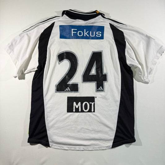 Rosenborg 2001 home #24