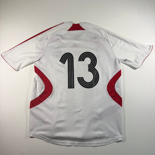 Liverpool 2007/08 away #13