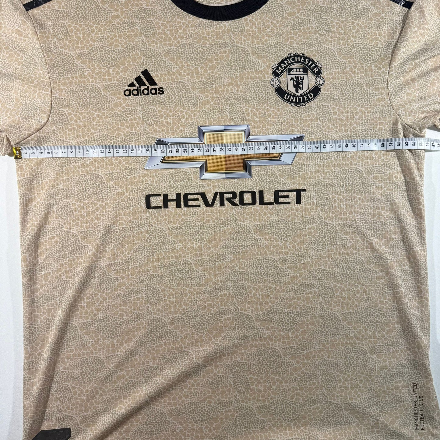 Manchester United 2019/20 away player issue