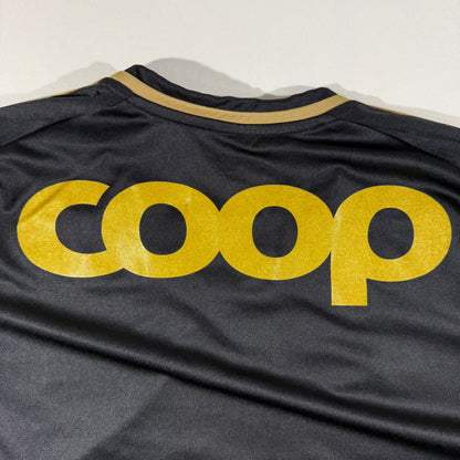 Rosenborg 2016 away gold