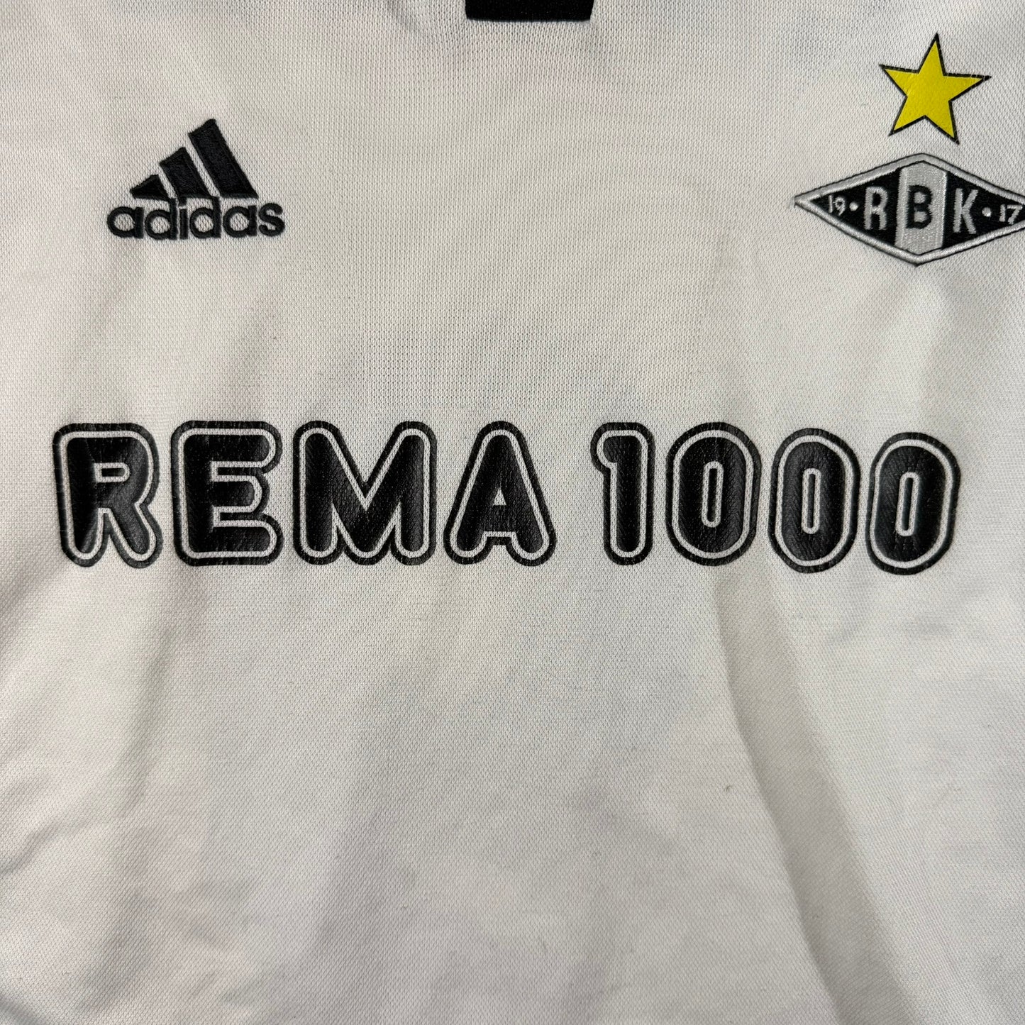 Rosenborg 2001 home matchworn #9 Frode Johnsen