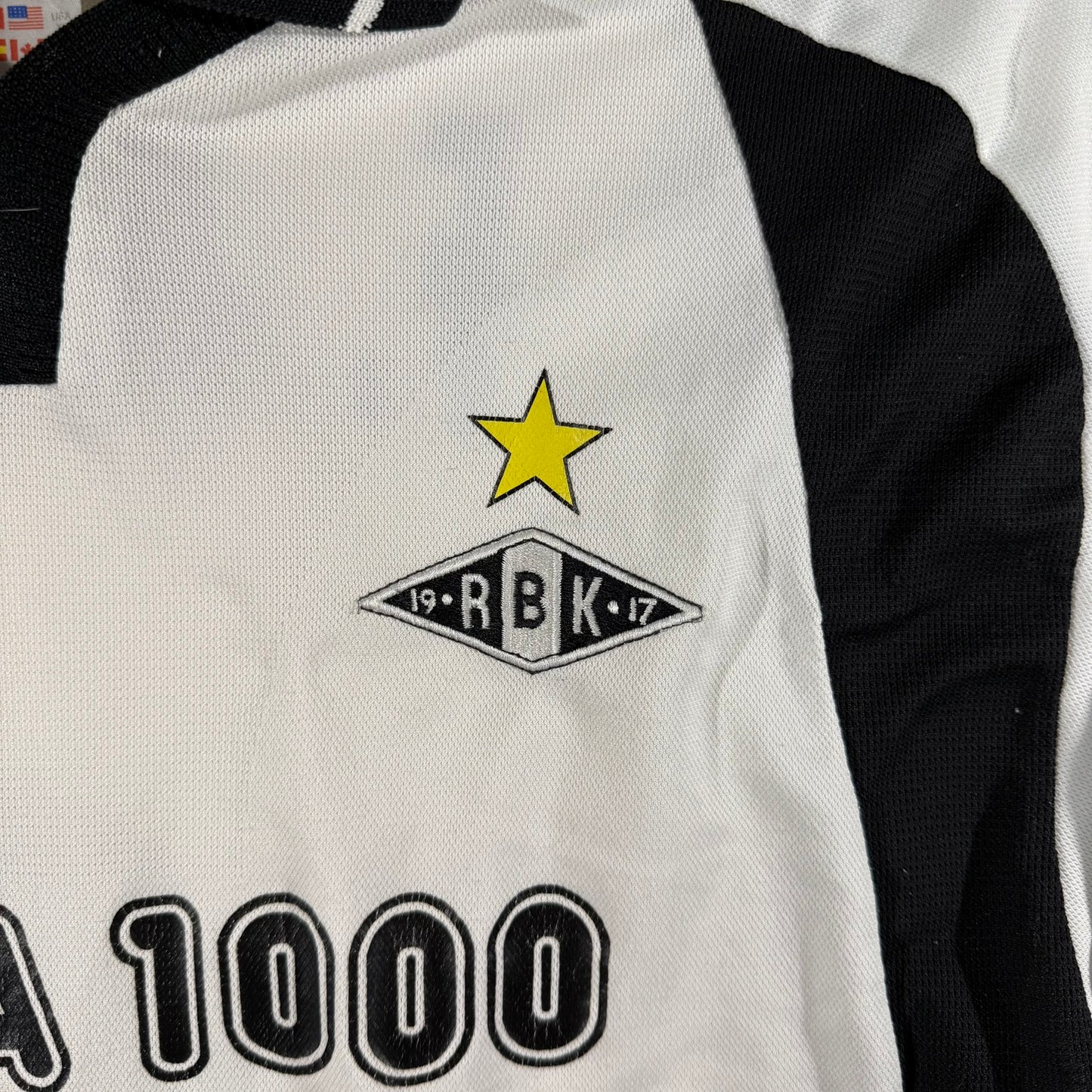 Rosenborg 2001 home matchworn #9 Frode Johnsen