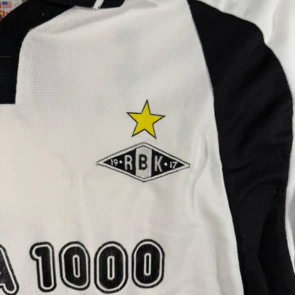 Rosenborg 2001 home matchworn #9 Frode Johnsen