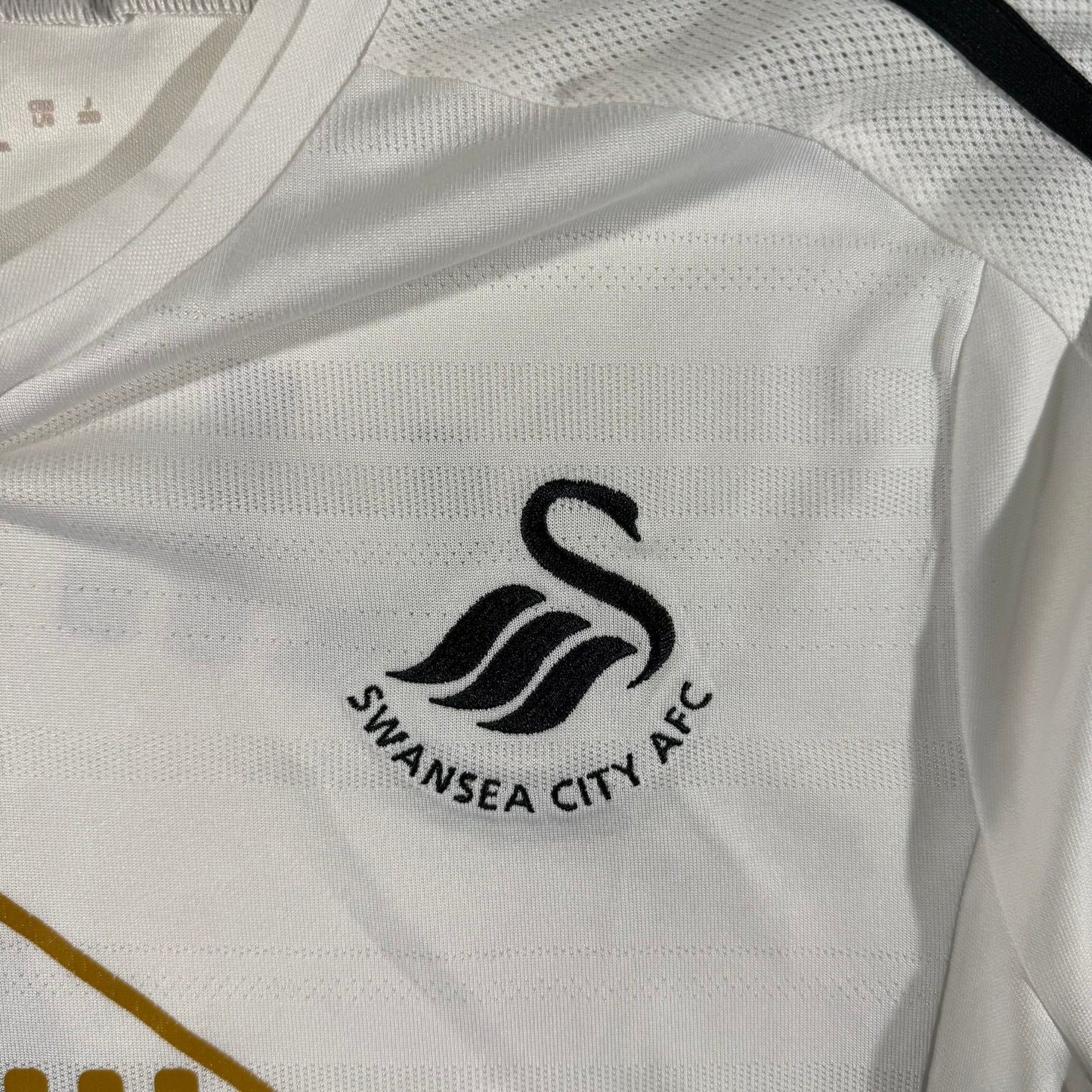 Swansea 2014/15 home #4 Ki Sung-Yueng