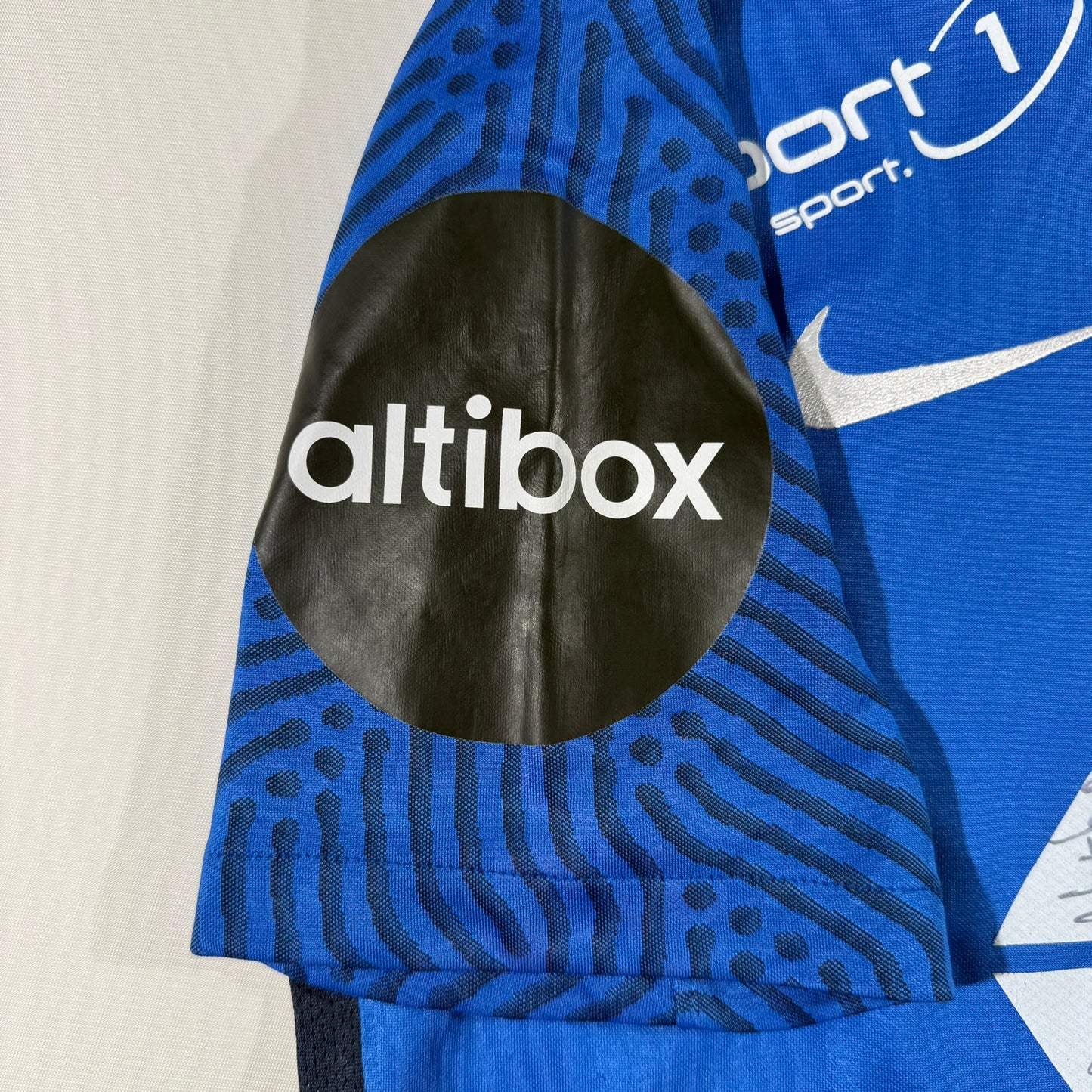 Molde FK 2021 home, signed by the first team