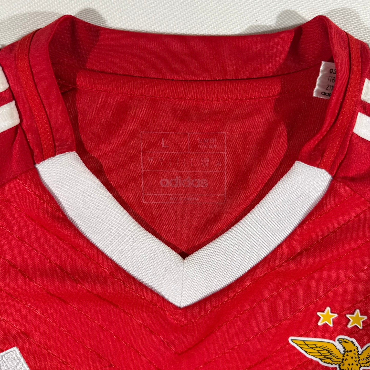 Benfica 2024/25 home #8 Fredrik Aursnes
