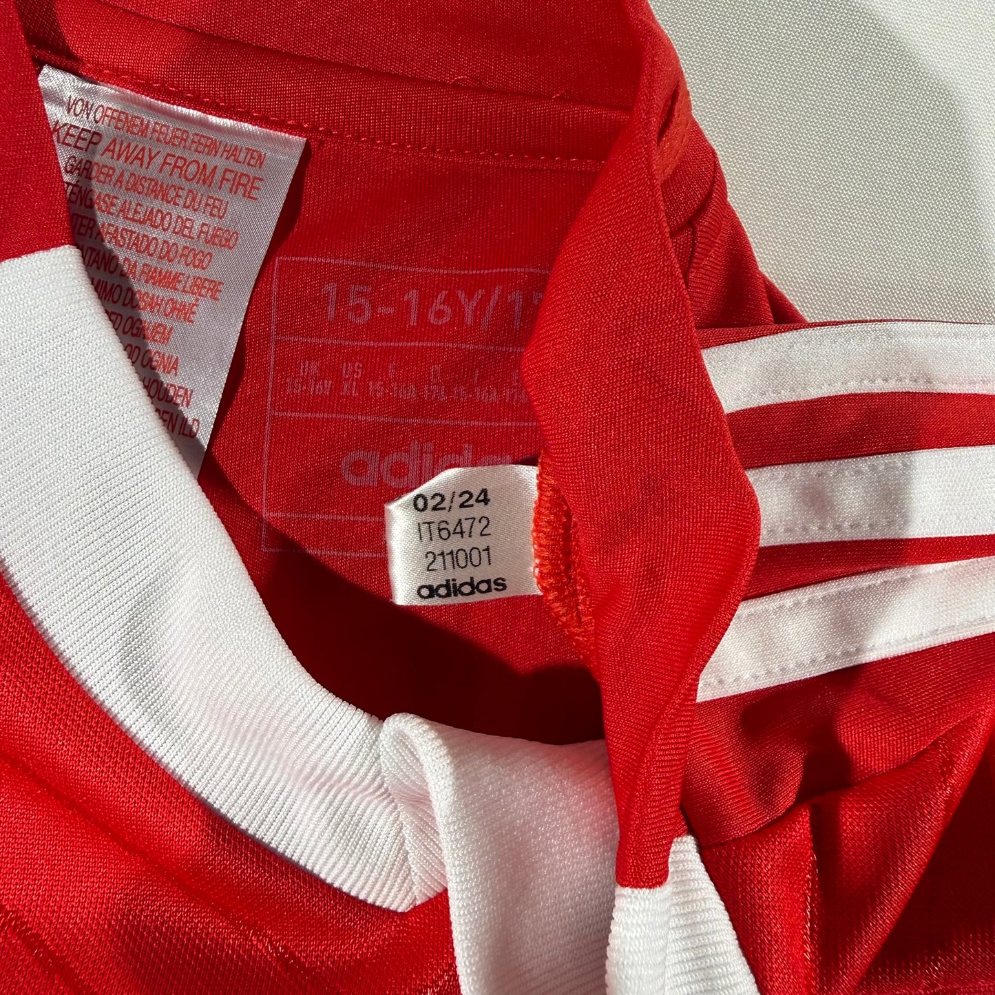 Benfica 2024/25 home #8 Fredrik Aursnes