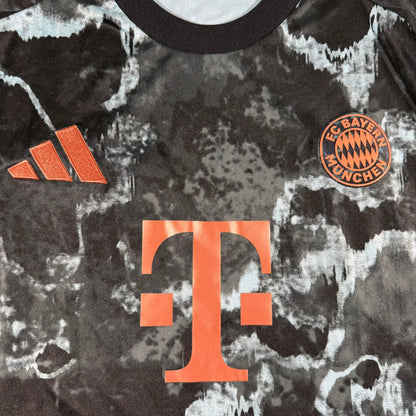 Bayern 2024/25 away #25 Thomas Müller