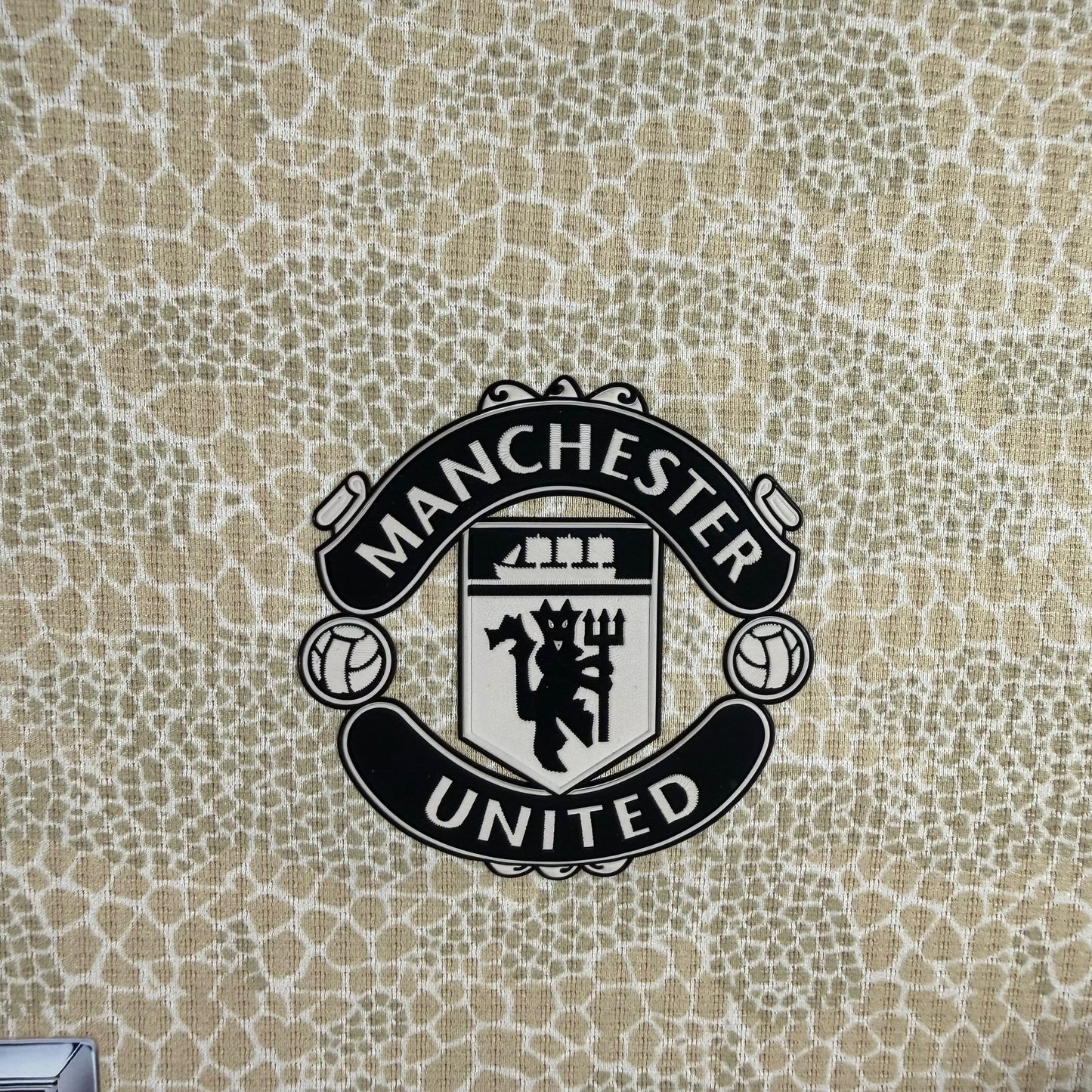Manchester United 2019/20 away player issue