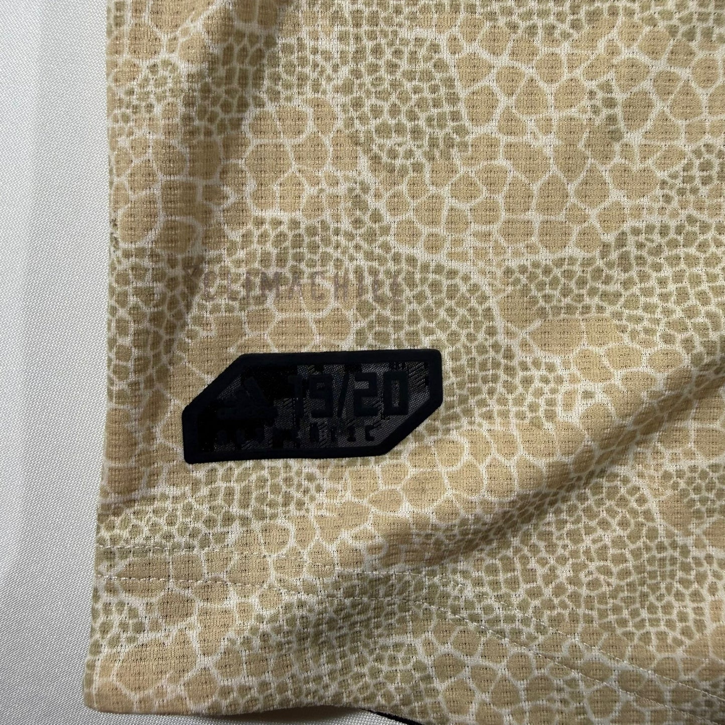 Manchester United 2019/20 away player issue