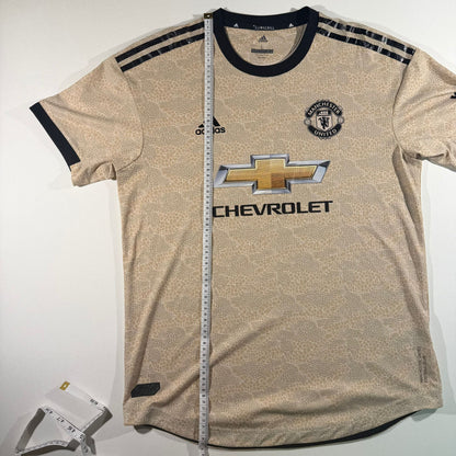 Manchester United 2019/20 away player issue