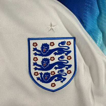 England 2022 home #22 Jude Bellingham
