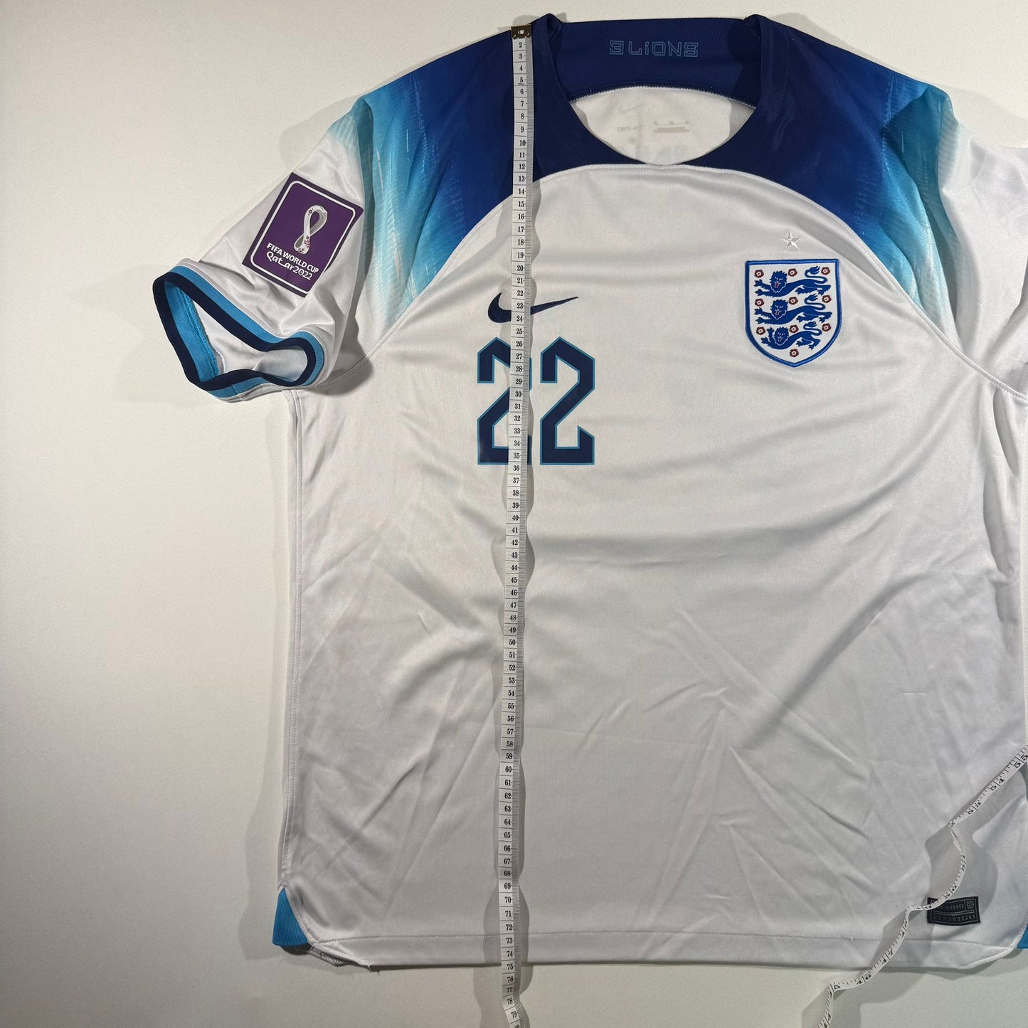 England 2022 home #22 Jude Bellingham