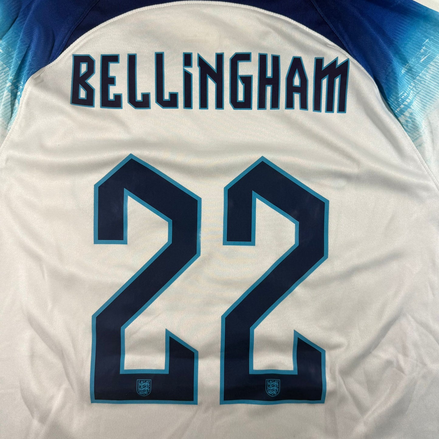 England 2022 home #22 Jude Bellingham