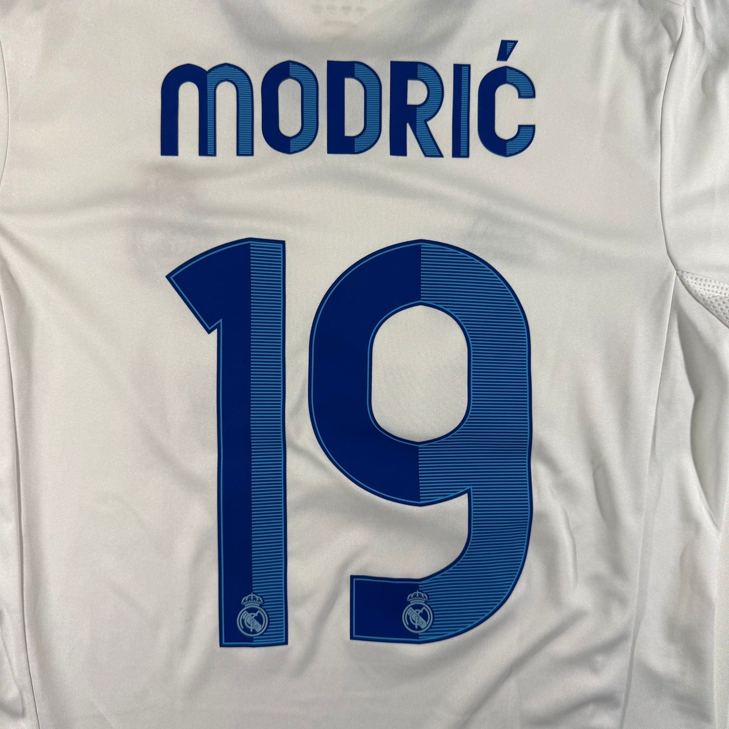 Real Madrid 2012/13 home #19 Luka Modrić