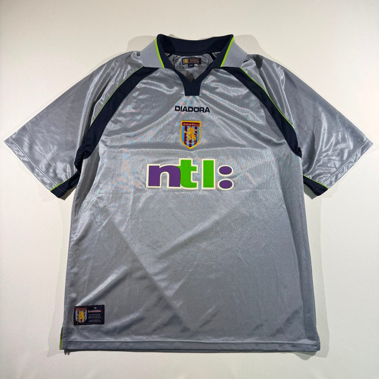 Aston Villa 2001/02 away