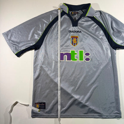 Aston Villa 2001/02 away