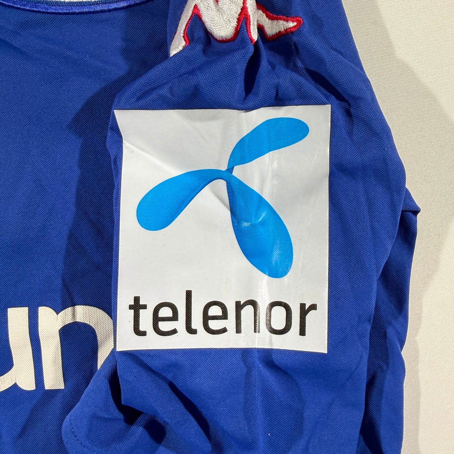 Vålerenga 2010 home #25 Mohammed Abdellaoue
