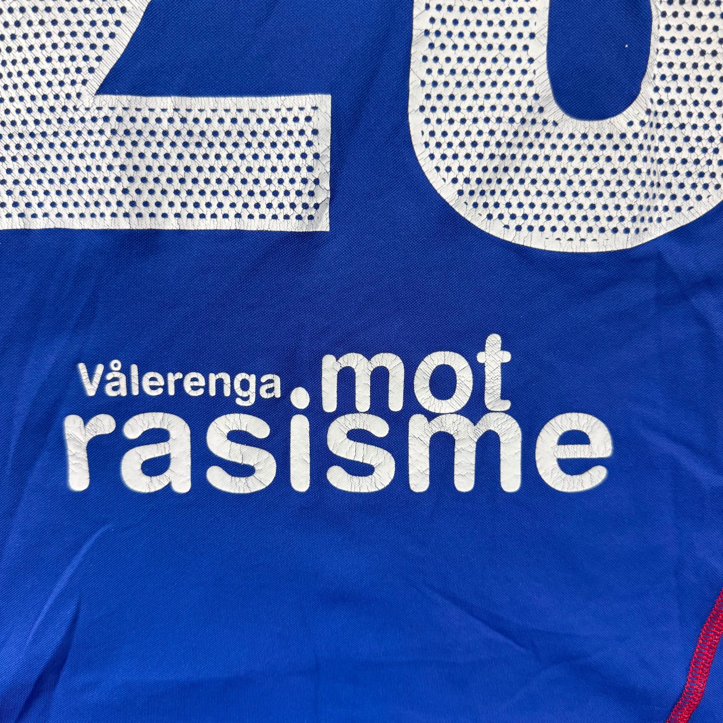 Vålerenga 2010 home #25 Mohammed Abdellaoue