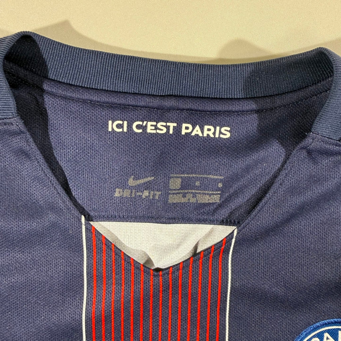 PSG 2016/17 home #9 Edinson Cavani