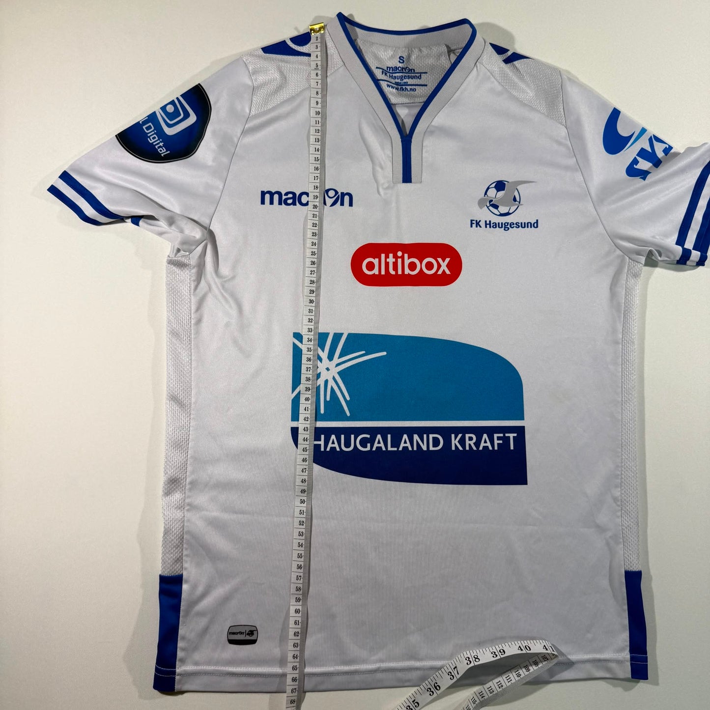 FK Haugesund 2016 home #19 Kristoffer Haraldseid