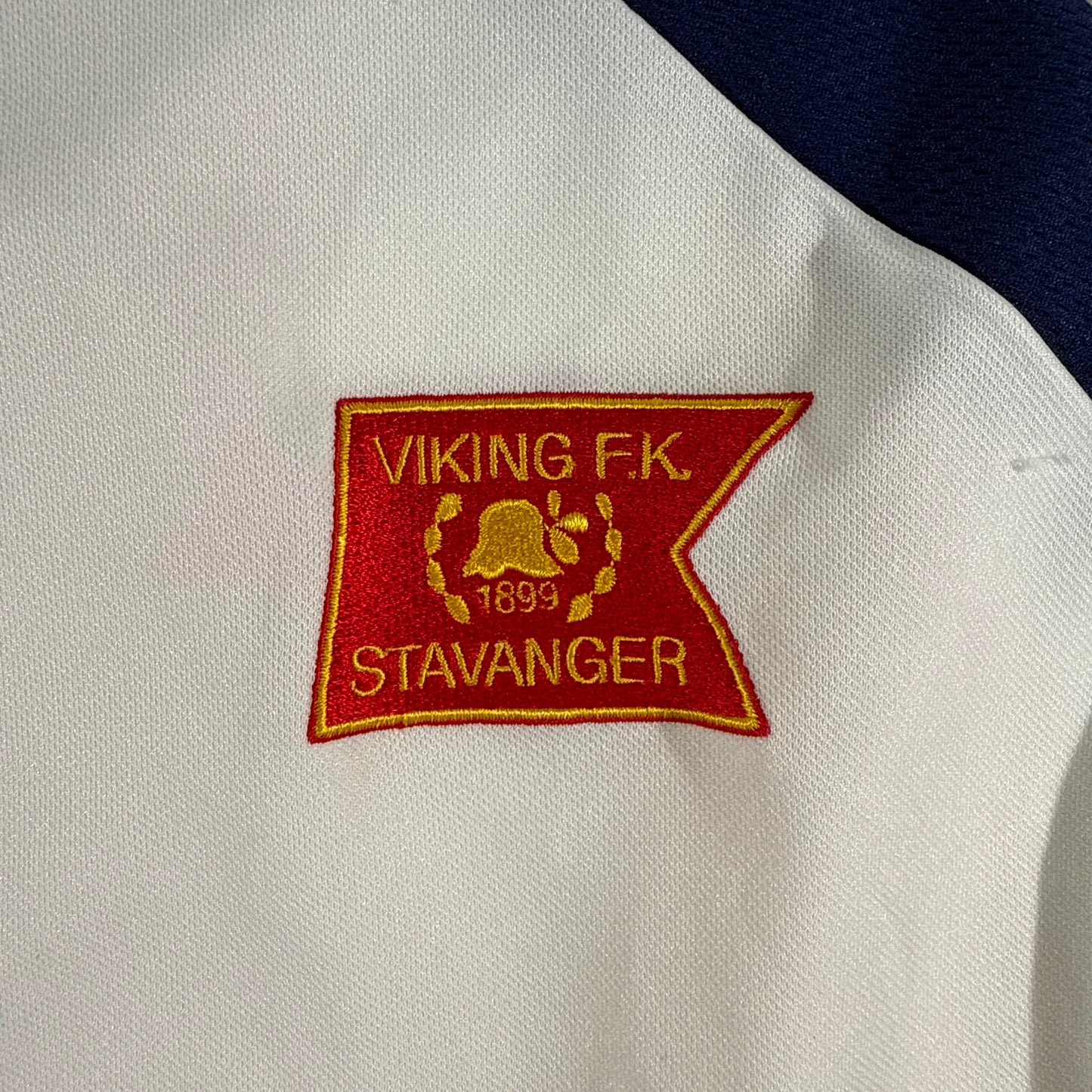 Viking FK 2002 away
