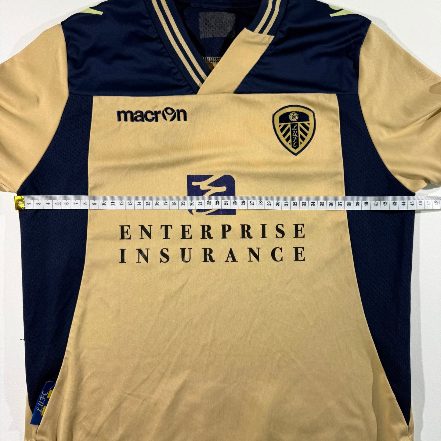 Leeds 2013/14 away junior