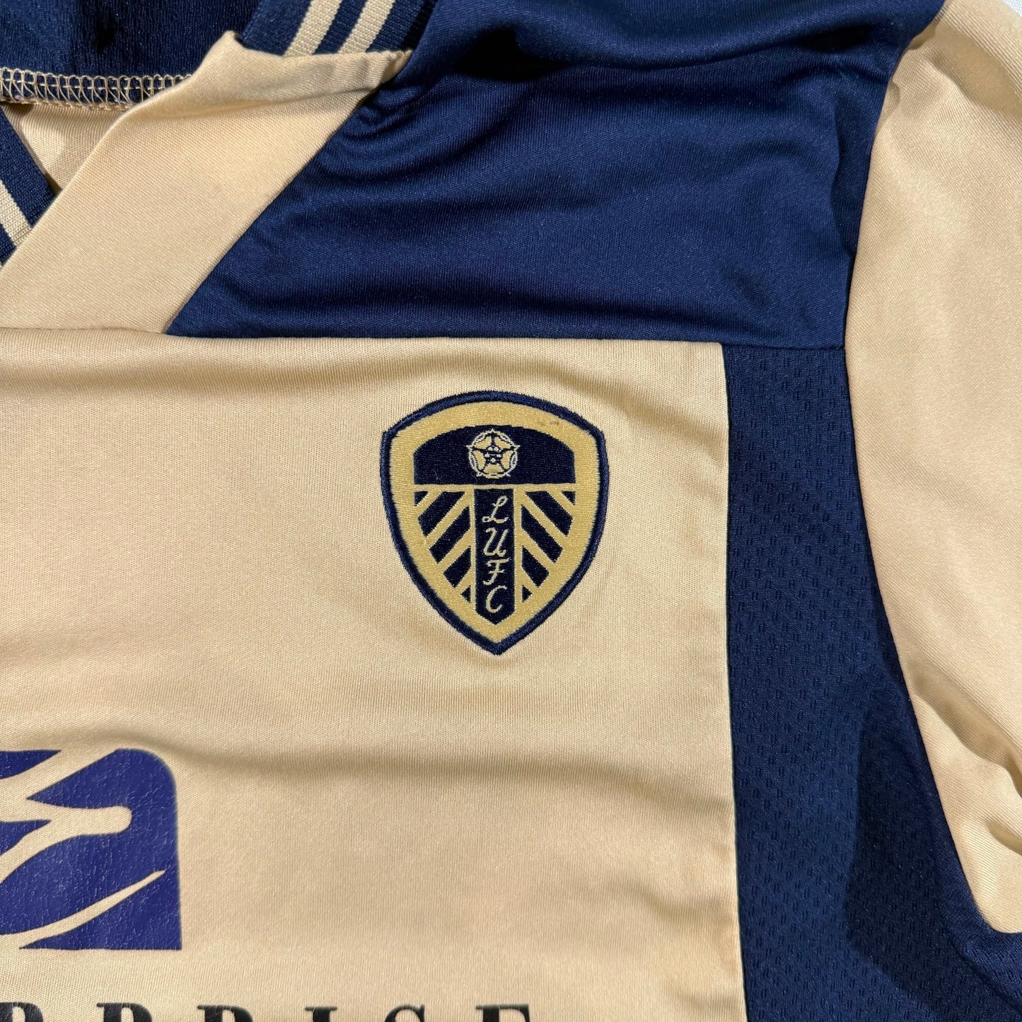Leeds 2013/14 away junior