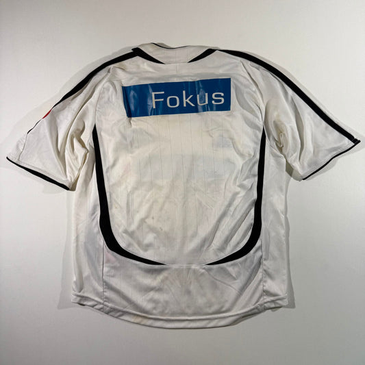 Rosenborg 2007 home junior signed