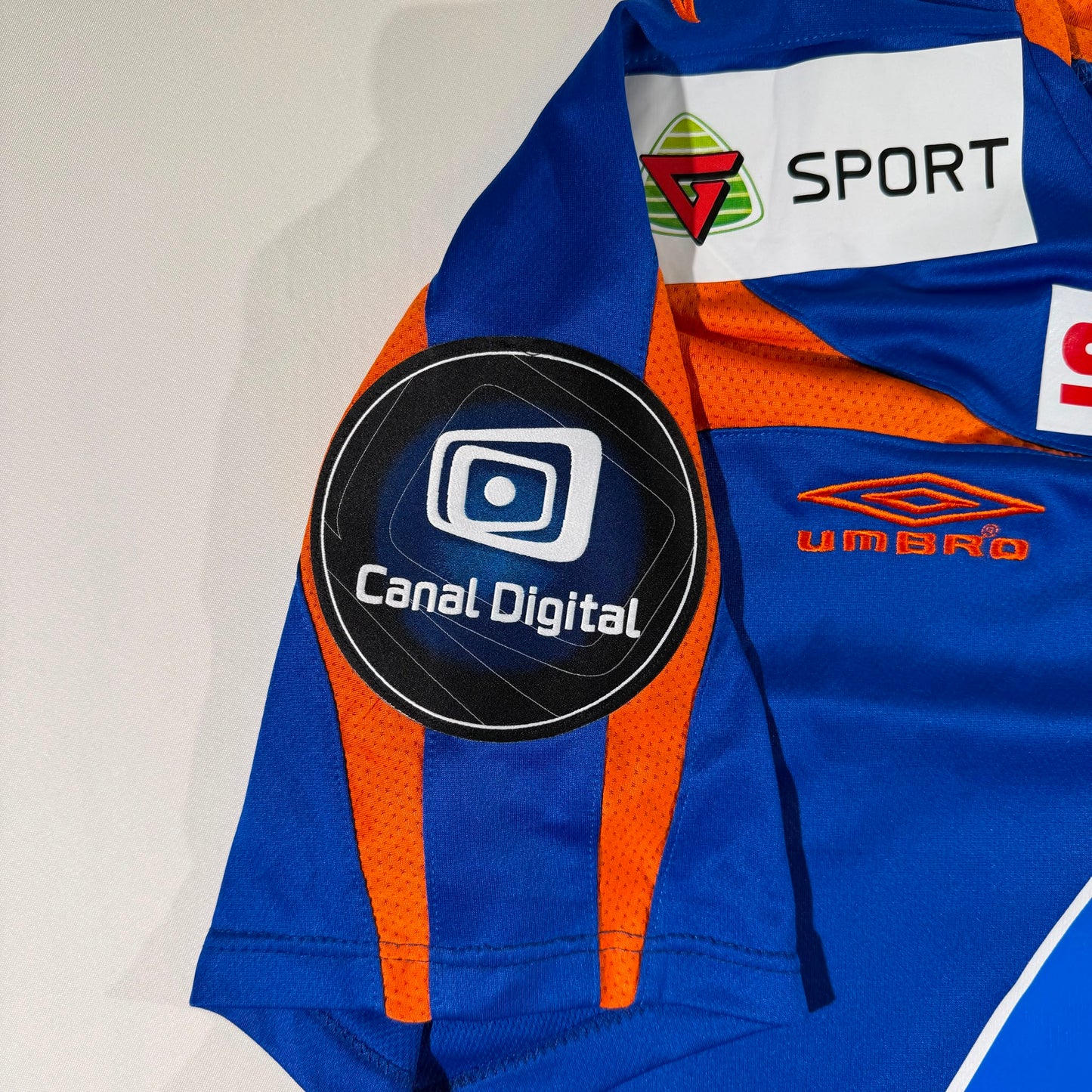 Aalesunds FK 2009 away match worn #16 Enar Jääger (M)