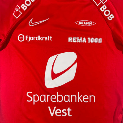 Brann training shirt (M)