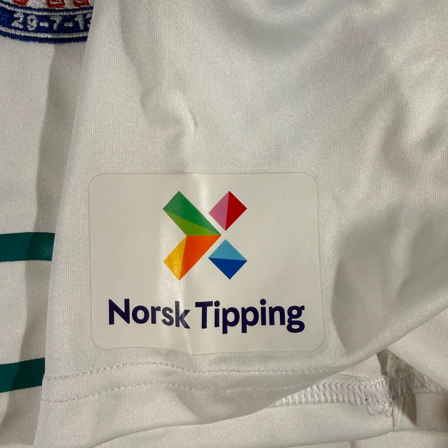 Vålerenga 2022 away women (L)