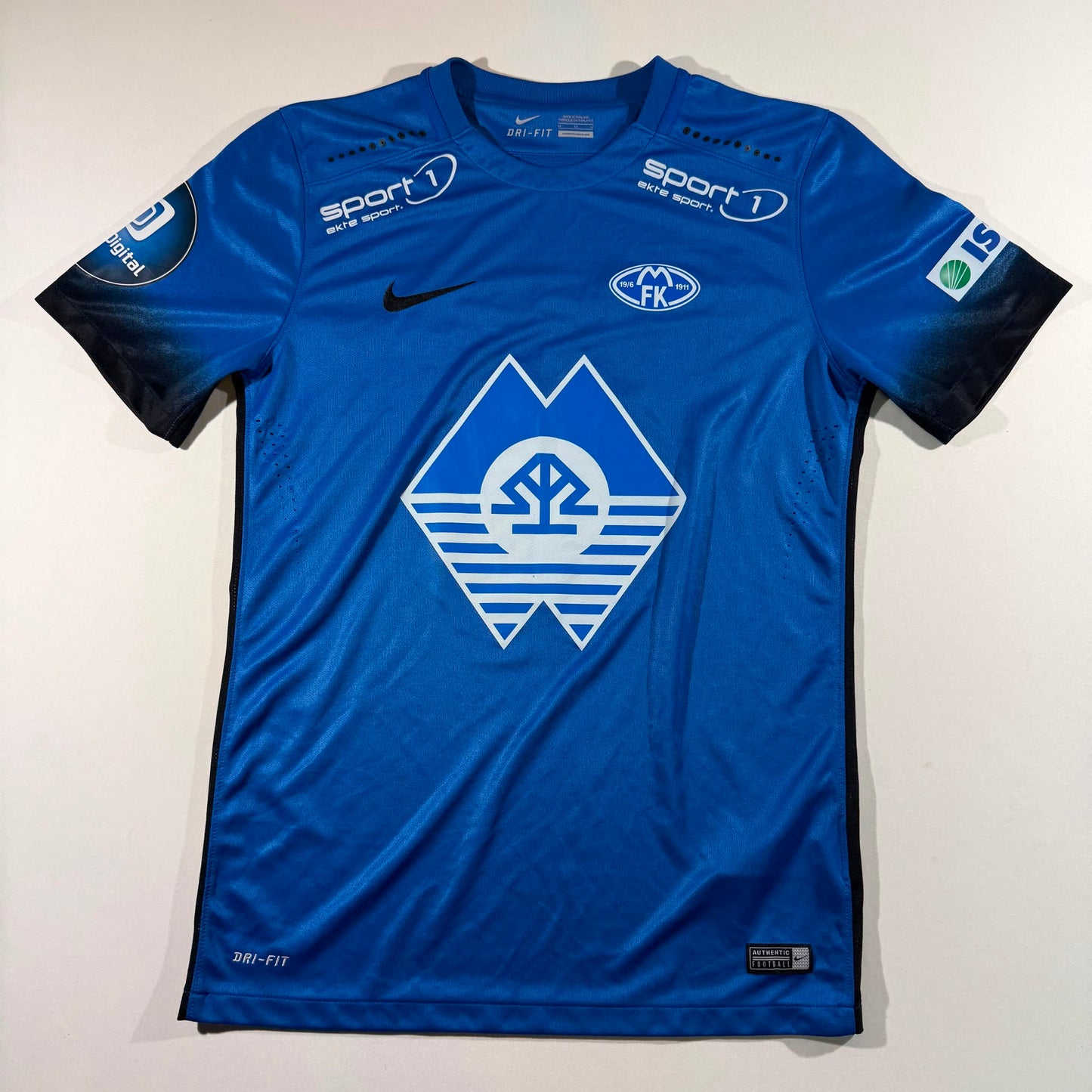 Molde FK 2016 home (M)