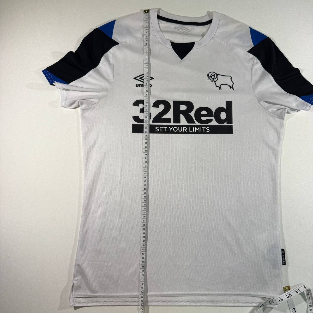 Derby Country 2021/22 home (L)