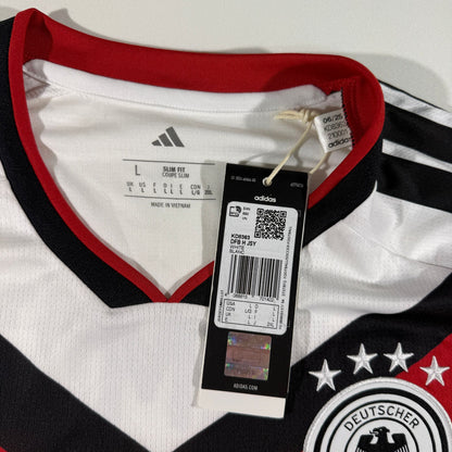 Germany 2026 home #6 Joshua Kimmich (L)