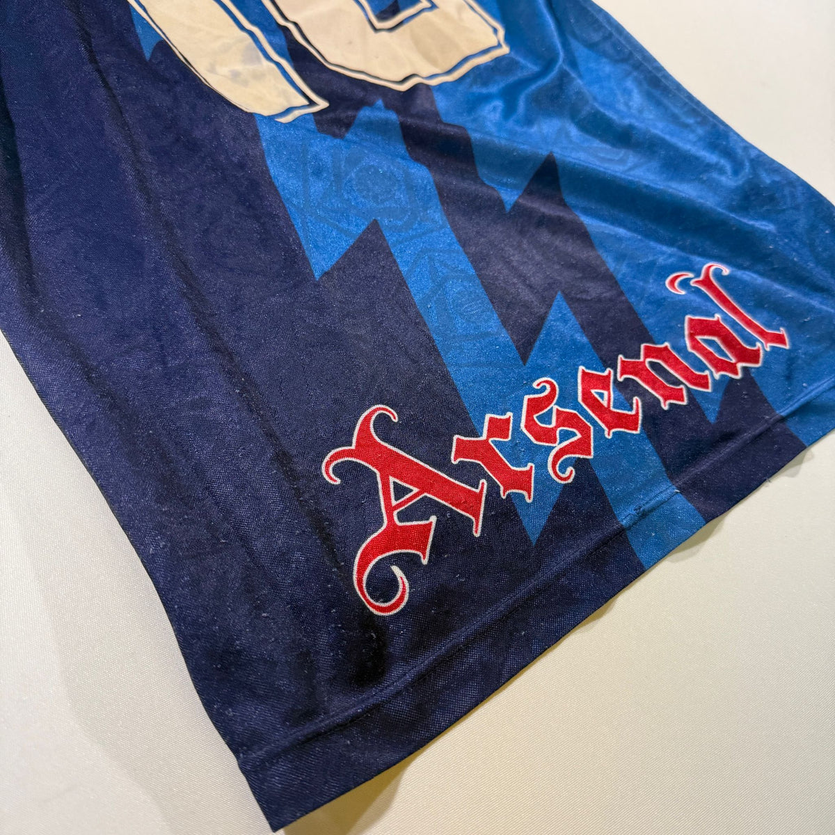 Arsenal 1995/96 away #10 Dennis Bergkamp (S)