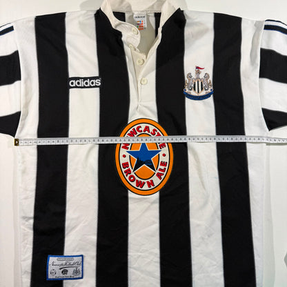 Newcastle 1995/96 home #9 Alan Shearer (L)