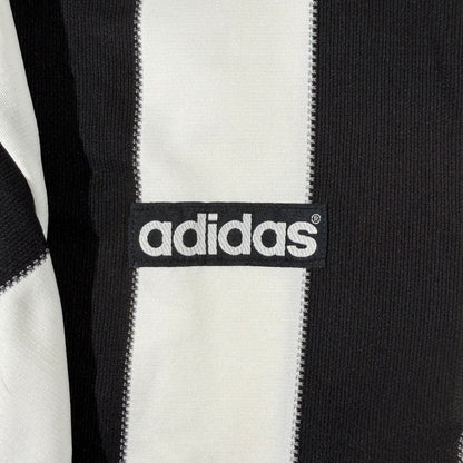 Newcastle 1995/96 home #9 Alan Shearer (L)