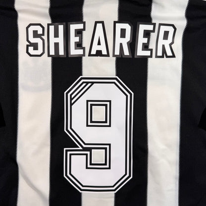 Newcastle 1995/96 home #9 Alan Shearer (L)