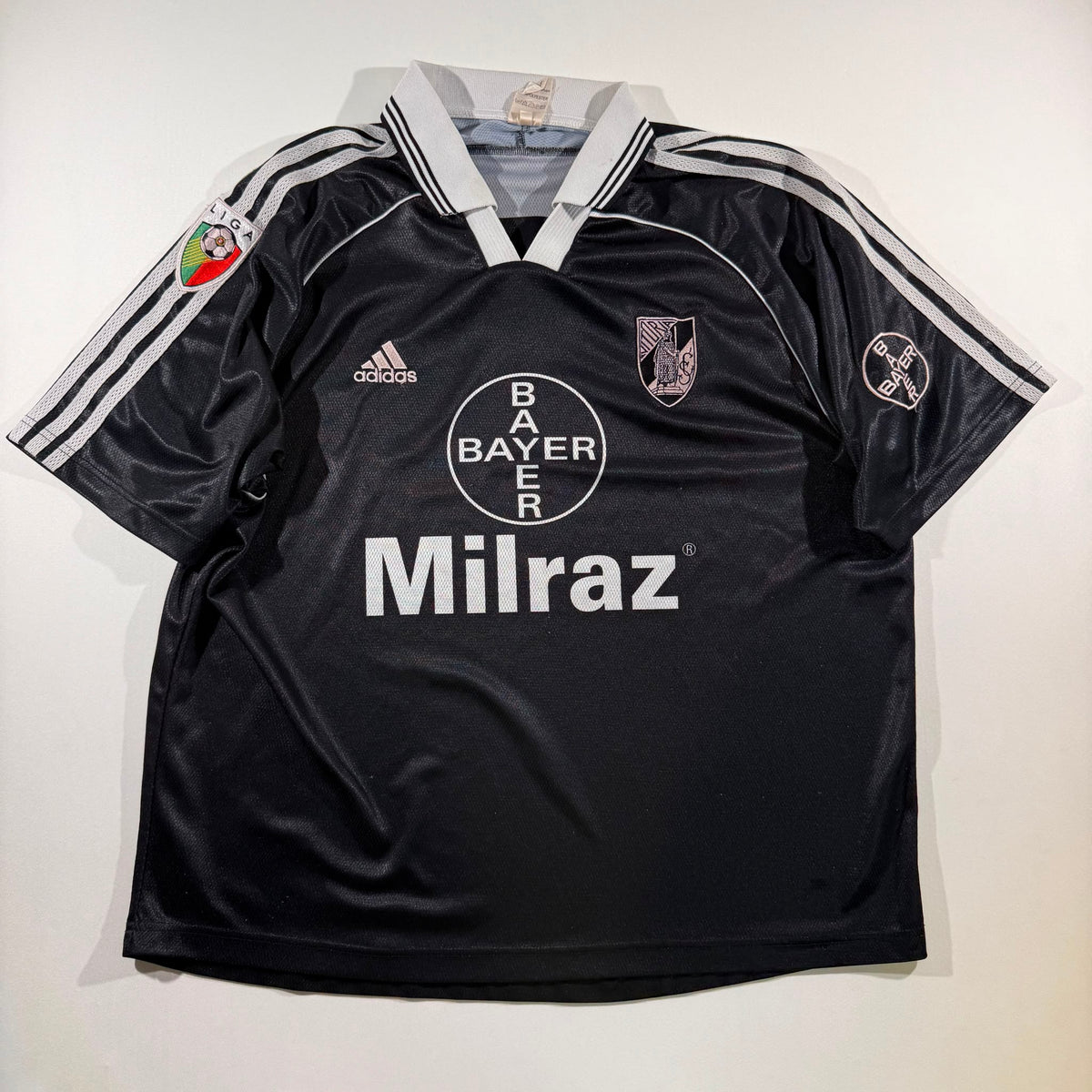 Vitória de Guimarães 1999/00 away (L)