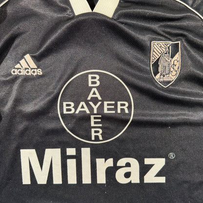 Vitória de Guimarães 1999/00 away (L)