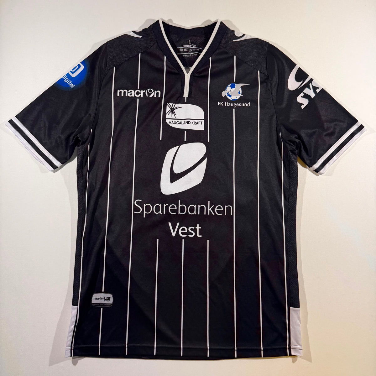 Haugesund 2015 third match issued signed #50 Dušan Cvetinović (L)
