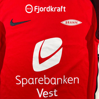 SK Brann 2018 home (S)
