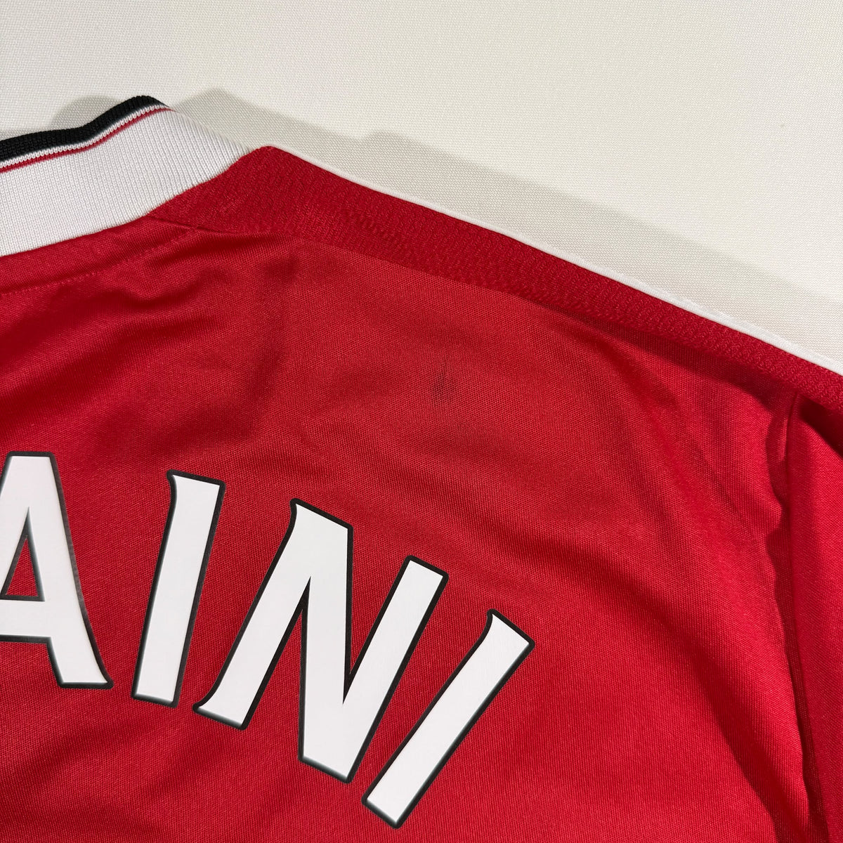 Manchester United 2015/16 home shirt #27 Marouane Fellaini