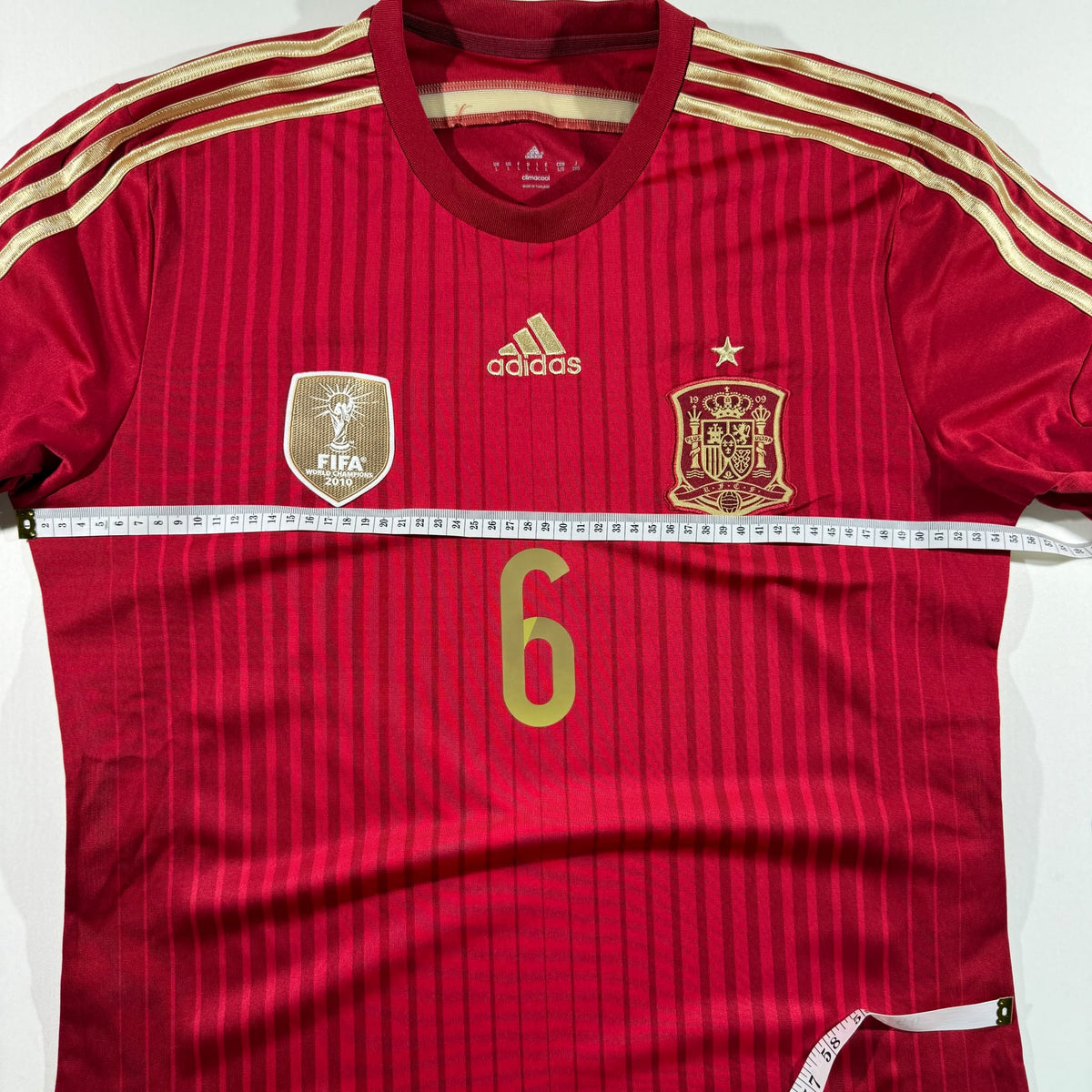 Spain 2014 home shirt #6 Andrés Iniesta (L)
