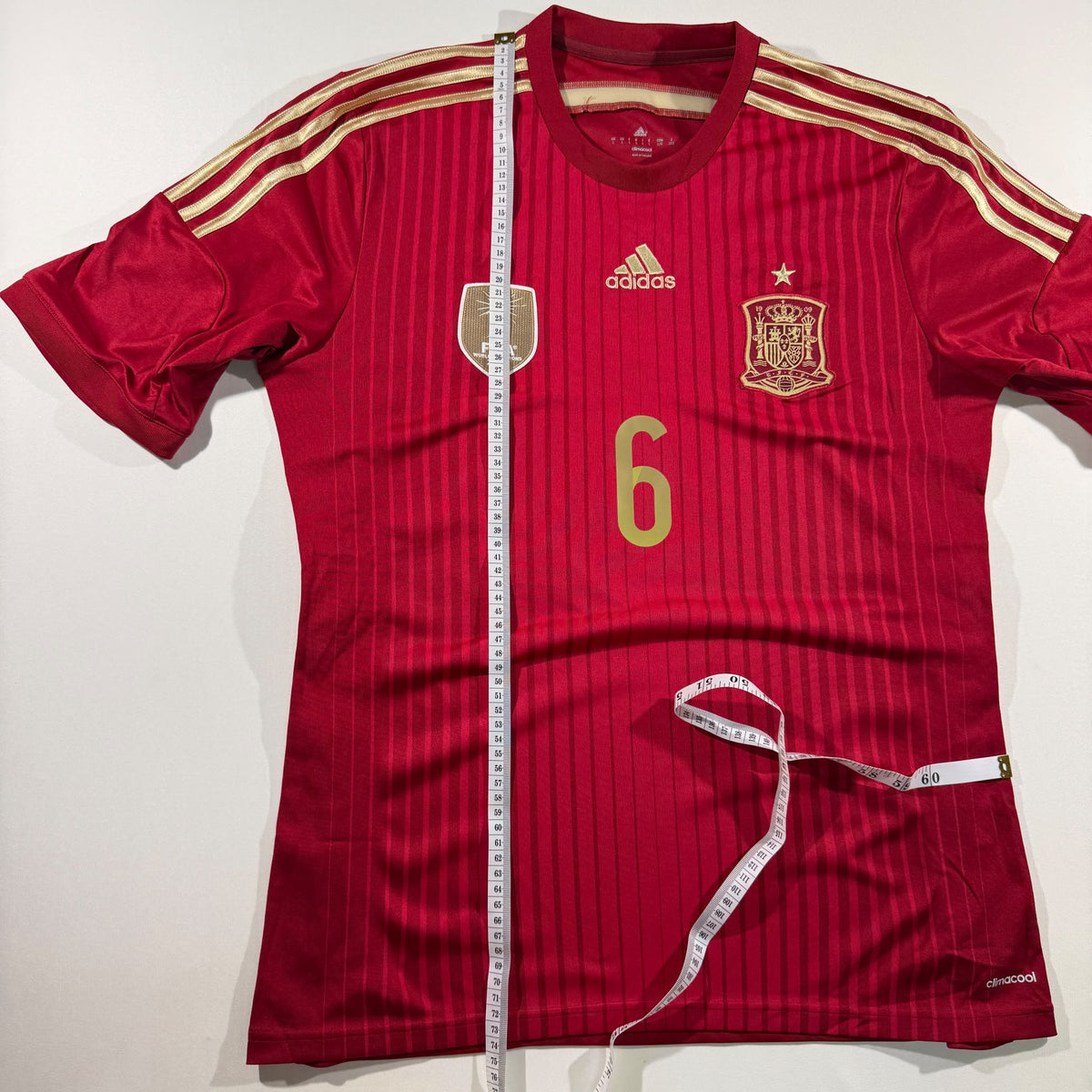 Spain 2014 home shirt #6 Andrés Iniesta (L)