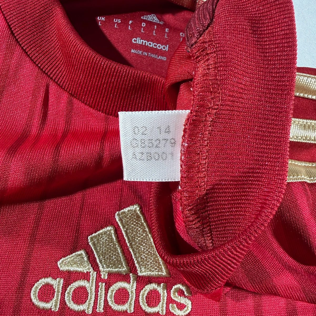 Spain 2014 home shirt #6 Andrés Iniesta (L)